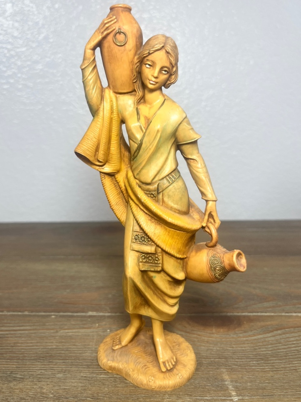 FONTANINI ITALY 7.5" DEPOSE JUDITH CARRYING WATER JUG 1983 #345 NATIVITY